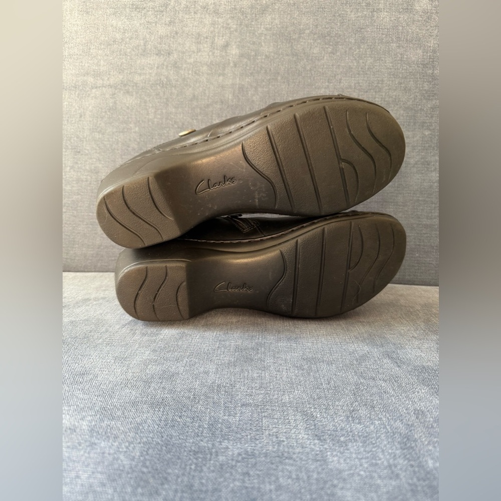 Clarks Womens Channing Ann Slip On Loafer 7M Black Leather Comfort Low Heel - Picture 6 of 7